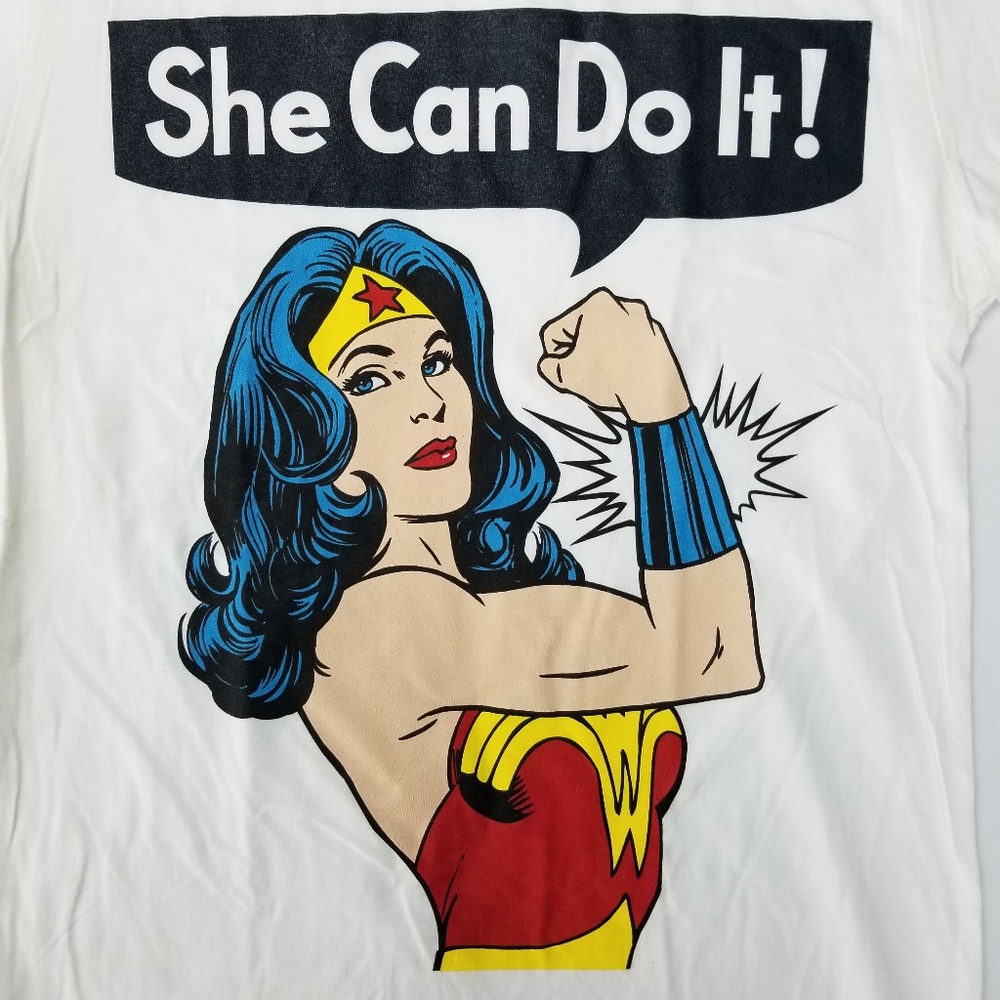 Wonder Woman She Can Do It! Licensed DC Comics